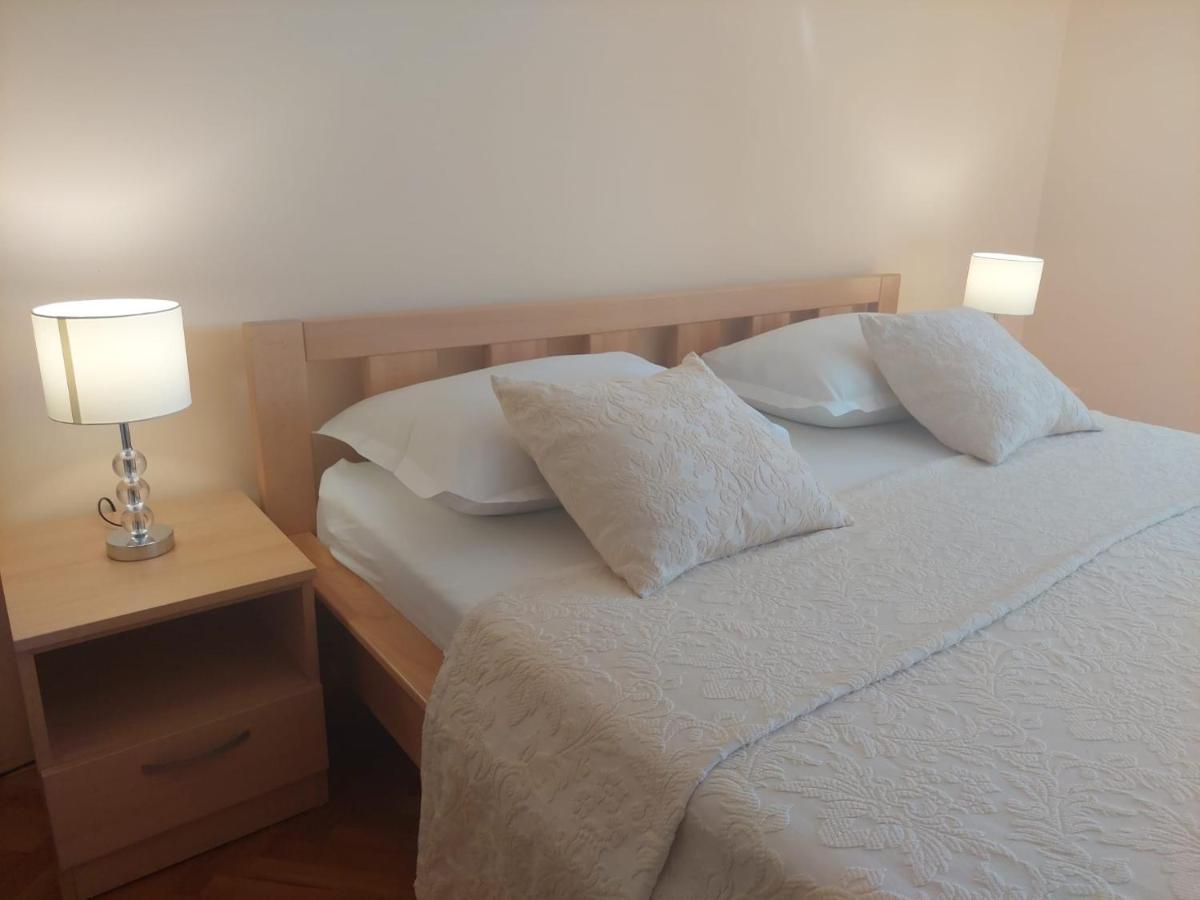 Apartments Zulim Trogir Exteriör bild