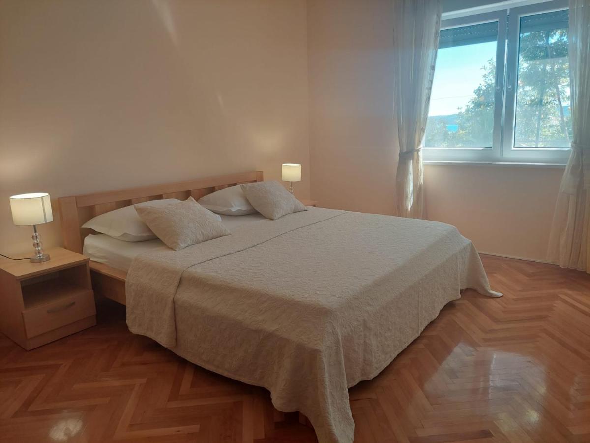 Apartments Zulim Trogir Exteriör bild