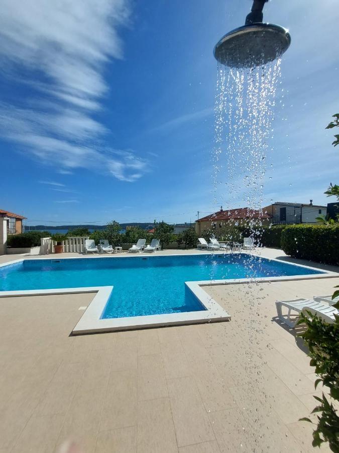 Apartments Zulim Trogir Exteriör bild