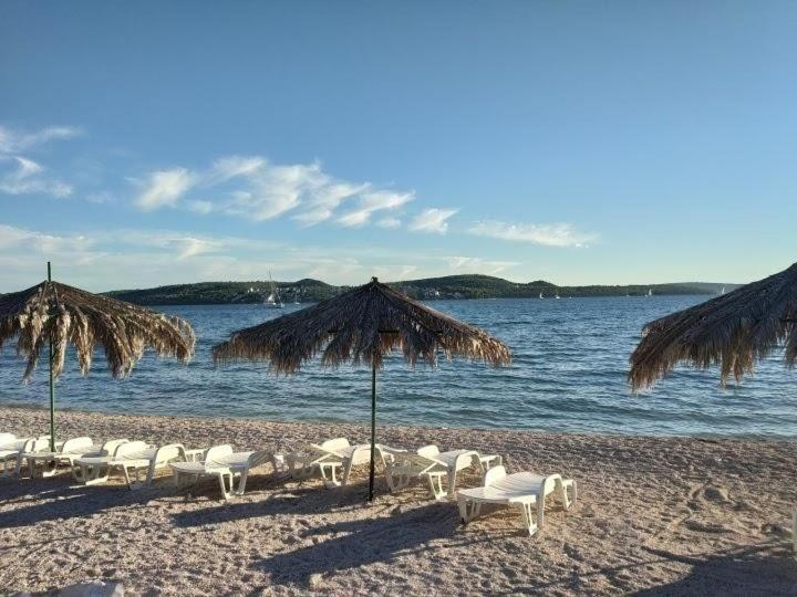 Apartments Zulim Trogir Exteriör bild